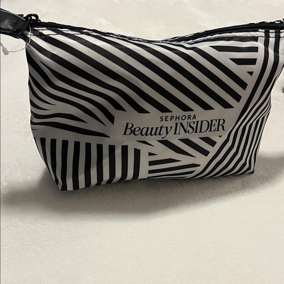 Sephora Beauty Insider Monochrome Patterned Bag (H) - Picture 2 of 7